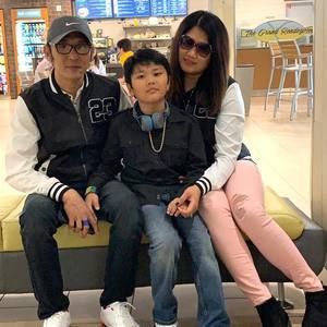 Meet your Posher, Khin